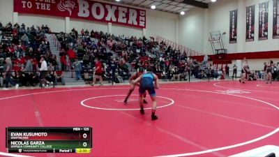 125 lbs Champ. Round 1 - Evan Kusumoto, Unattached vs Nicolas Garza, Umpqua Community College