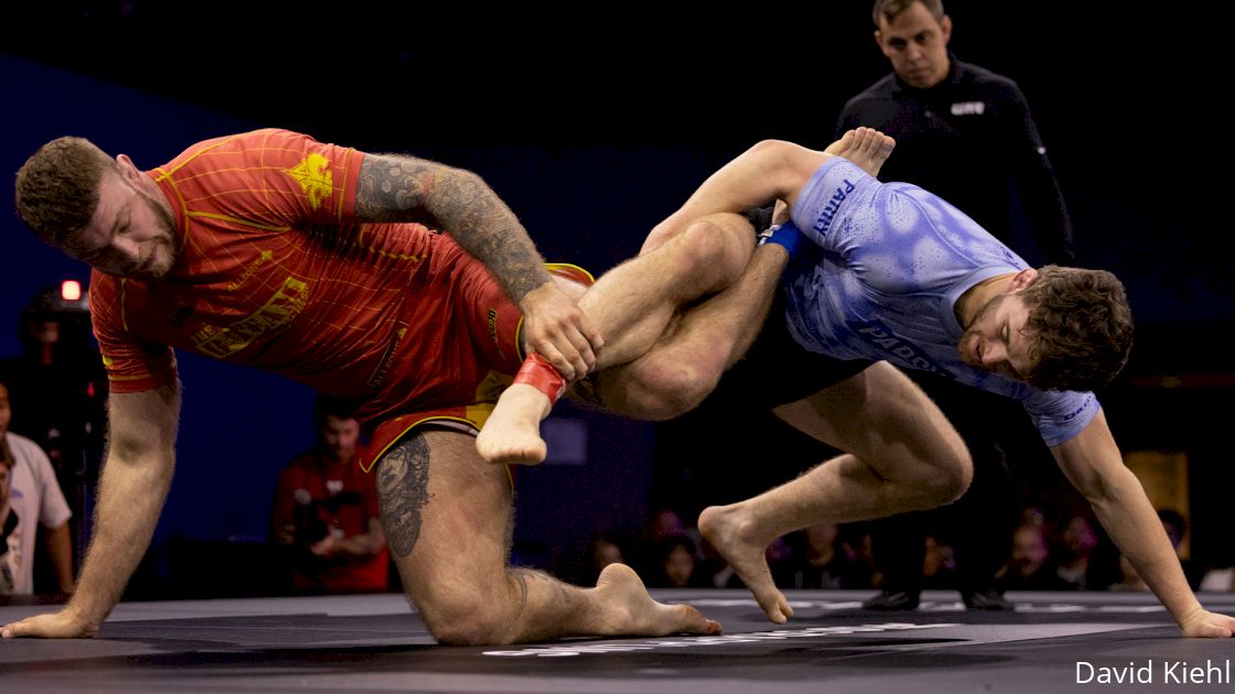 Dante Leon vs Declan Moody WNO 30