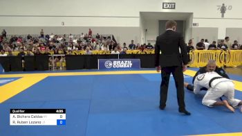 Alexandre Bichara Caldas vs Rolando Ruben Lozano 2024 World Masters IBJJF Jiu-Jitsu Championship