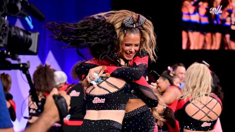 L4 Senior Medium Coed Champions: National Stars Solstice!