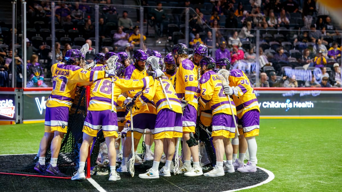 How Many Players Are On A Lacrosse Team? Field, Women's, Box And Sixes