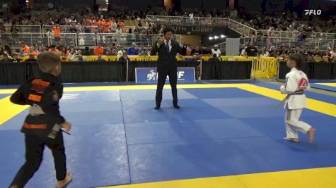 Theo Enrico Alves Dos Santos vs Caleb Makai Blanco 2025 Pan Kids Jiu-Jitsu IBJJF Championship