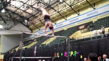 W UB A Diva, Heather