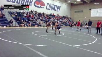 141 lbs Quarterfinal - Matthew Hernandez, Clackamas Community College vs Mikey Ladkani, Southern Oregon