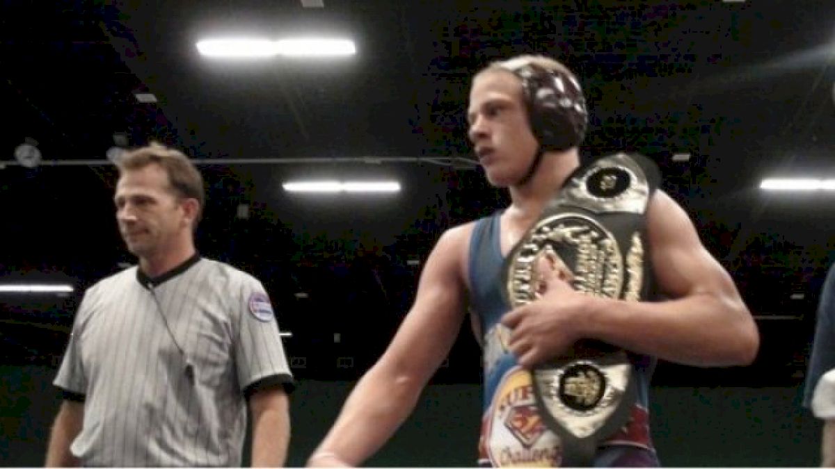 An Event Unto Itself: Super 32 Registration