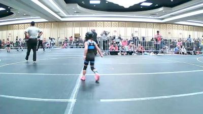 37 lbs 2nd Place - Calvin McCoy, Charger WC vs Kynzlee Alvarado, Golden Backs