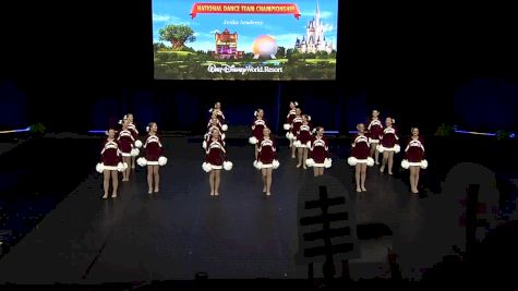 Jenks Academy [2018 Junior High Pom Finals] UDA National Dance Team Championship