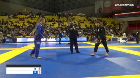 ROBERTO FRANCISCO JIMENEZ vs ALEKSI TAPANI RUUSKANEN 2019 World Jiu-Jitsu IBJJF Championship
