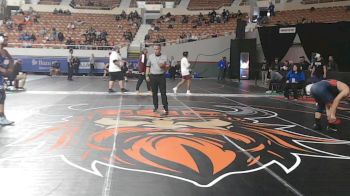 152-D2 Champ. Round 1 - Jaime - Antonio Martinez, Centennial High School vs Kawika Freeman, Buena High School