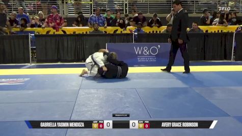 Avery Grace Robinson vs Gabriella Yasmin Mendoza 2025 Pan Kids Jiu-Jitsu IBJJF Championship