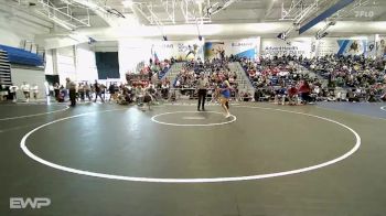 115 lbs Champ. Round 1 - Yessenia Castro, Dodge City vs Chris Hale, Mill Valley