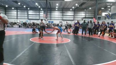 132 lbs 1 - Elgia Helmstetter, TRIANGLE WRESTLING CLUB vs Michael Finley, HEAVY HITTING HAMMERS