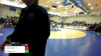 147 lbs Consi Of 32 #2 - Jacob Hernandez, Selma vs Noah Vazquez, Roosevelt-Eastvale