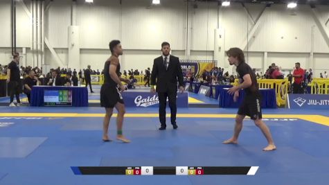 Angus Jeremy Tonkin vs Noah Isiah Gutierrez 2024 World IBJJF Jiu-Jitsu No-Gi Championship