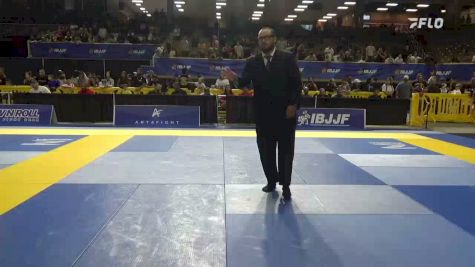Luis Taberdo Castillo Jr. vs Roman Joshua Moody 2026 Pan Kids Jiu-Jitsu IBJJF Championship