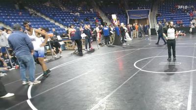 175 lbs Round Of 32 - Colin Clark, Chelmsford vs Payton Lavoie, Vergennes