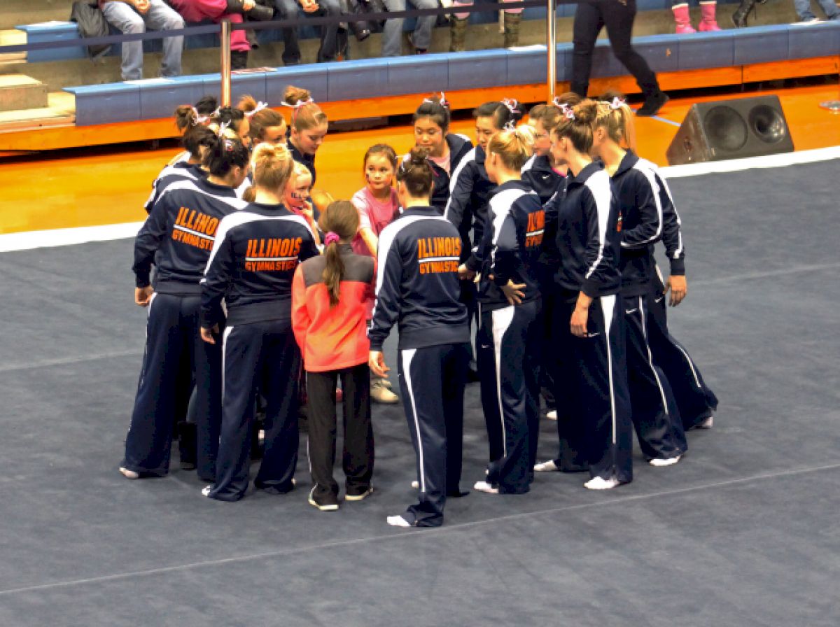 Illinois Defeats Iowa in Annual Pink Meet