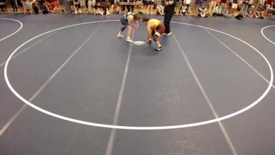 215 lbs Champ. Round 1 - Ben Schultz, MN vs Matthew Medina, IL