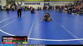 JV-6 lbs Round 2 - Daniel Earnst, West Delaware, Manchester vs Xavier Slifer, East Marshall/GMG