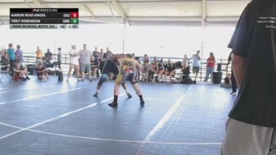 High School Boys 220 lbs Round 1 (10 Team) - Aaron Ruiz-Angel, Harrisburg Wrestling Club Gold vs Trey Robinson, Bulldog Elite (Black)