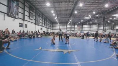 90 lbs Quarterfinals (8 Team) - Kayden Hunt, NC PRIDE vs Julian Gomez, HICKORY WRESTLING CLUB