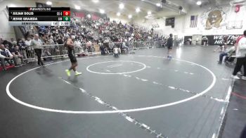 138 lbs Semifinal - Jesse Grajeda, St. John Bosco vs Julian Solis, Calvary Chapel/SA