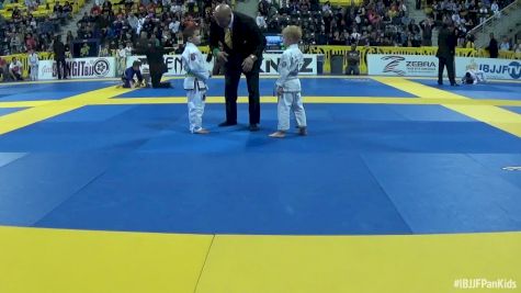 2016 IBJJF Pan Kids Mat 2 Part 1