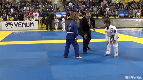 2016 IBJJF Pan Kids Mat 11 Part 1