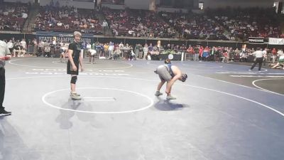 D 1 215 lbs Champ. Round 2 - Larson Petilon, Lafayette vs John Martinez, St. Paul`s