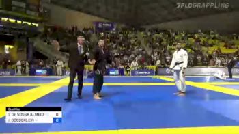 ISRAEL DE SOUSA ALMEIDA vs ISAAC DOEDERLEIN 2022 World Jiu-Jitsu IBJJF Championship