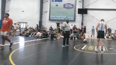 195 lbs Rr Rnd 6 - Daniel Vargas, Gold Medal WC - BHS vs William Childs, Roundtree Wrestling Academy - BHS