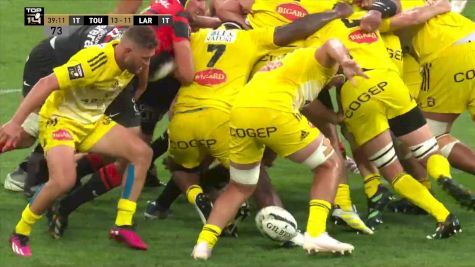 Tawera Kerr-Barlow Brings Scores For La Rochelle On The Stroke Of Halftime