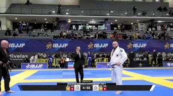 Dariusz Waclaw Kwiatkowski vs Herman Gijsbert V. D. Berg 2026 European Jiu-Jitsu IBJJF Championship