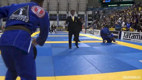 Isaque Bahiense vs Tyler Steppe IBJJF 2016 Worlds