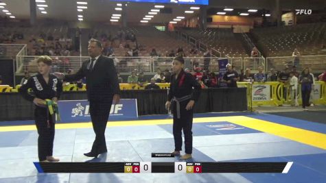 Steven Luke Segura vs Jacob Robert Gilliland 2025 Pan Kids Jiu-Jitsu IBJJF Championship