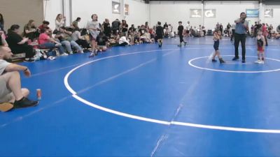 45 lbs Semis (4 Team) - Jayden Berry, GRIZZLY WRESTLING CLUB vs Kaycen Robinson, CENTERVILLE WRESTLING CLUB