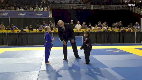 Natalia Ubamos Collado vs Maya Jessie Israel 2026 Pan Kids Jiu-Jitsu IBJJF Championship