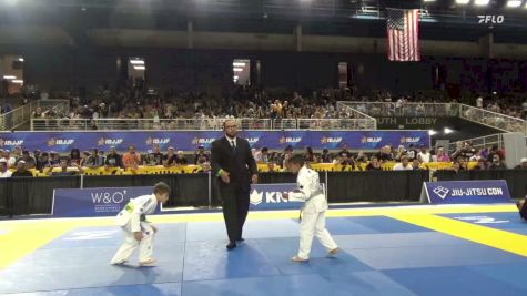 Noah Aidan Barretto vs Red Tora Matsumoto 2026 Pan Kids Jiu-Jitsu IBJJF Championship