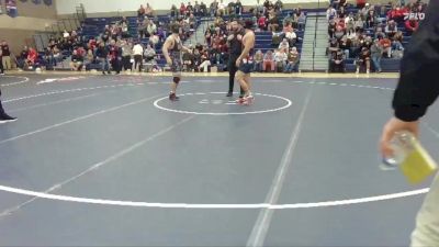 184 lbs Quarterfinal - Zachery Wiggins, Unattached vs Pablo Hernandez, Clackamas Community College