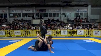 Tex Johnson Elevates Ultra-Heavyweight into Triangle Choke