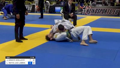 Old School: Jonnatas Gracie Hits A Classic Paper Cutter Choke