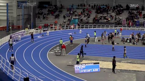 Nyckoles Harbor Dominates 300m At VA Showcase