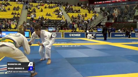 Clip: Mikey Musumeci Transitions Between Legs To Finish The Footlock