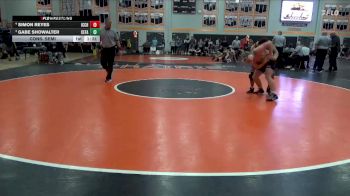 165 lbs Cons. Semi - Simon Reyes, Iowa City, City High vs Gabe Showalter, Cedar Falls