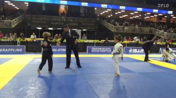 KELLER JOSEPH MEAKIN vs LOGAN BARRADAS FREITAS 2024 Pan Kids Jiu-Jitsu IBJJF Championship