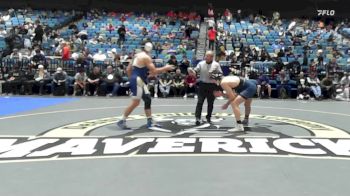 175 lbs Round Of 16 - Kaden Curry, St John Bosco vs Isaak Chavez, Mullen