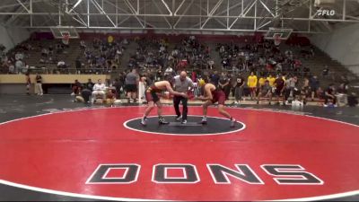 157 lbs Champ. Round 1 - Brady Thornton, Sacramento City College vs Ryan Garcia, Victor Valley College
