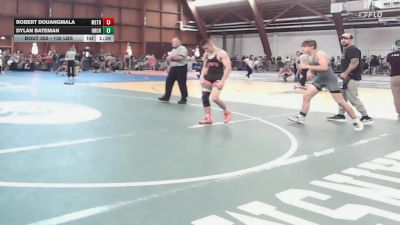 135 lbs Quarterfinal - Robert Douangmala, Metrowest United vs Dylan Bateman, Orchard Wrestling Club/derry Area