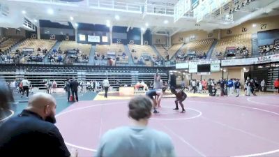 197 lbs Champ. Round 1 - Hadrian Edwards, Schreiner Univsrity vs Case Warburton, Ouachita Baptist