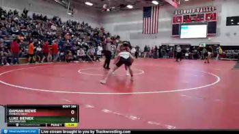 160 lbs Quarterfinal - Damian Riewe, Mankato West vs Luke Bieniek, Holdingford